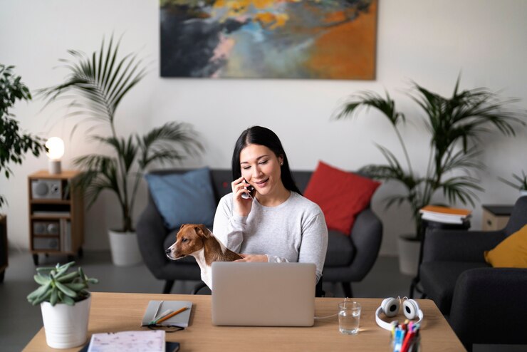 Arbeit von zuhause aus: Wie Sie Ihre Karriere im Homeoffice vorantreiben